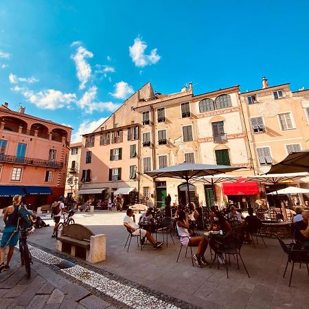 Appartement Hostdomus - Bilocale Sul Borgo à Finale Ligure Extérieur photo