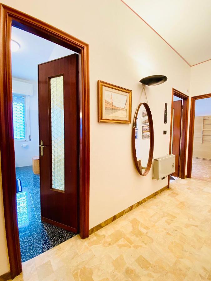 Appartement Hostdomus - Bilocale Sul Borgo à Finale Ligure Extérieur photo