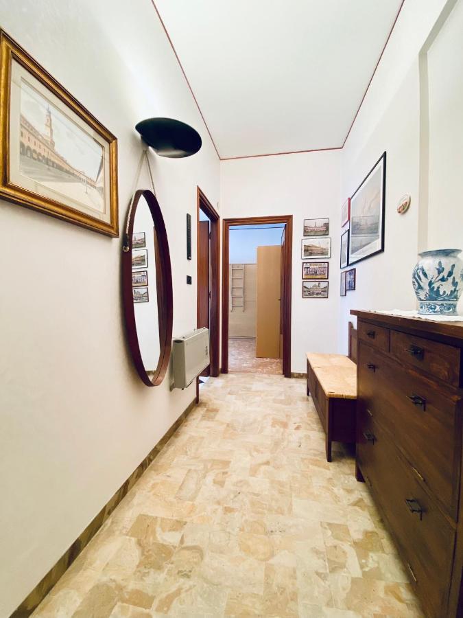 Appartement Hostdomus - Bilocale Sul Borgo à Finale Ligure Extérieur photo